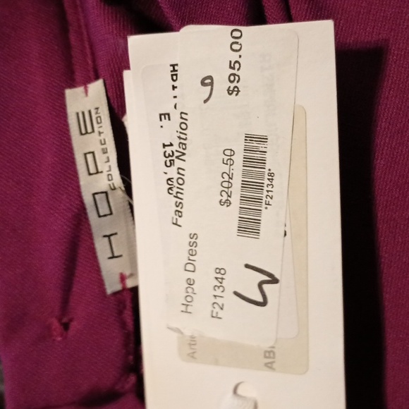 Hope Collection women's medium sleeveless dress - Picture 3 of 5